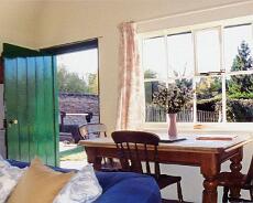 P1042H-10 Lock Cottage today - now owned by Landmark Trust and renamed Lengthman's Cottage