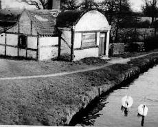 Doug's Canalside cottage at Dick's Lane before restoration