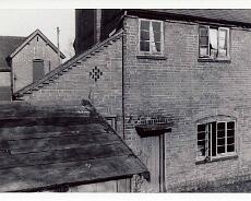 LHG03_0011 Rear of Bird in Hand Cottages, Mill Lane