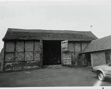 JoyW_0073 Sands Farm barn - now a separate house