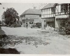 LHG02_0009 Shops at corner of Mill Lane and Old Warwick Road c1940