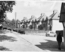 Finwood Road Houses on Finwood Road 1930s. The houses were built in 1929-30. Just visible on the right is the shop which used to be part of the New Inn, now Tom o'the Wood