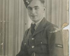 20131117_0046 George Beardsmore in the RAF, Oct 1942