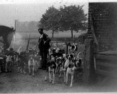 S1817 Mr Richard Williams (Father of Dolly Johnson) at Green farm with the hunt.