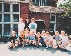 070515_0002 18 July 1990 - The last day for pupils at the old Lapworth School