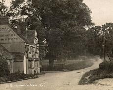 Navipub Navigation Inn with William IV on the right