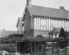 Norrmanhurst_0001 Normanhurst in 1925 prior to its sale on the death of Samuel Lingard