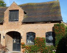 P1020232 Tithe barn before renovation