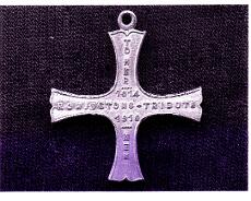 Colour Small silver cross 1.25